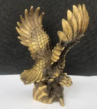 Archaize Alamă Colecție De Sex Masculin Vultur Aripile Întinse Statuie Desktop Acasă Decoratiuni Artizanat Statuie
